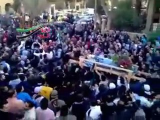 فري برس   مشهد الزفاف الحقيقي للشهيد محمد الملا عيسى عند خروج نعشه من منزل والديه 13 11 2011