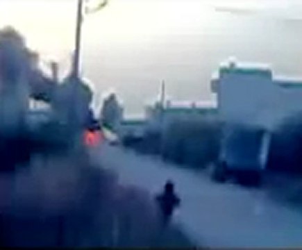 فري برس درعا علما تدمير دبابة من قبل الجيش الحر 14 11 2011