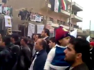 فري برس   أربعينية الشهيد مشعل التمو قامشلو 15 11 2011 ج1