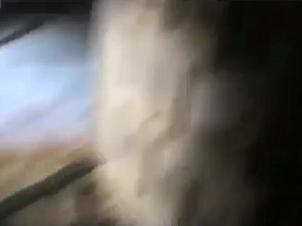 فري برس   باباعمرو حمص أحد البيوت الذي تم حرقه بالكامل من آثار القصف اعلى المنازل 15 11 2011