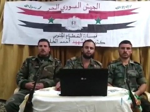 فري برس انشقاق ملازم وملازم اول بدرعا 14 11 2011