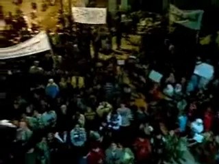 فري برس   حماة كفرزيتا مسائية بمشاركة من حرائر البلدة 15 11 2011