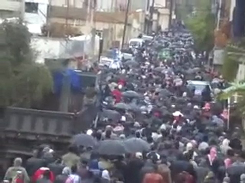 فري برس   الزبداني   ريف دمشق تشييع الشهيد محمد برهان 16 11 2011 ج2