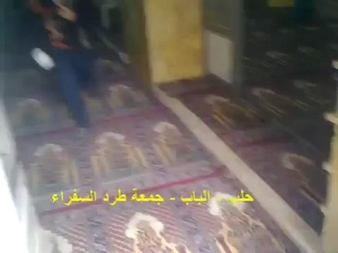 فري برس حلب الباب قناب مسيلة للدموع داخل المسجد جمعة 18 11 2011