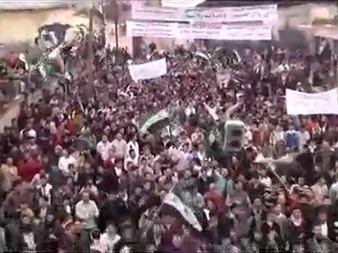فري برس حمص دير بعلبة حشود المتظاهرين في جمعة طرد السفراء 18 11 2011