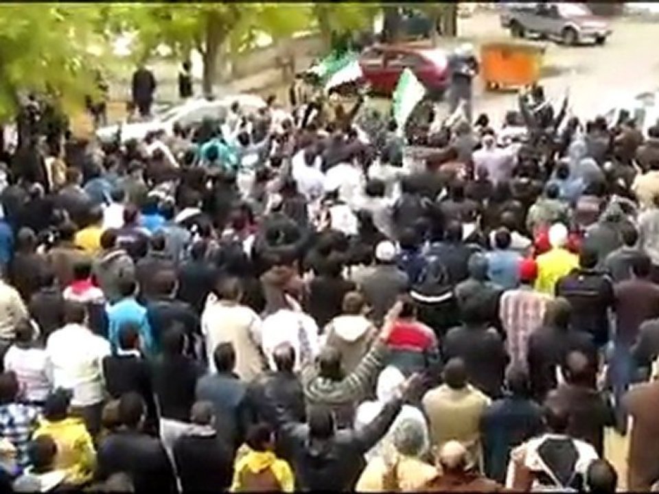 فري برس   حمص الانشاءات جمعه طرد السفراء   لن نركع الا لله 18 11 2011