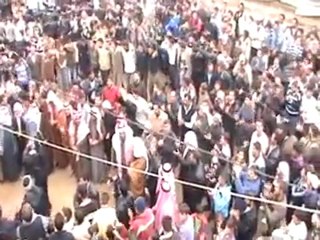 فري برس   اغنية لكتب ورق وارسلك بشار الله يزلك ديربعلبة 18 11 2011