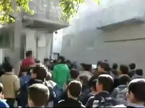 فري برس دمشق القدم مظاهرات الاحرار في أحد الطفل السوري 20 11 2011 جـ2