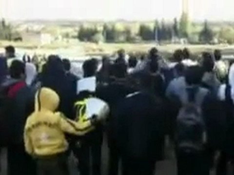 فري برس حمص الوعر مظاهرة طلابية للمطالبة باسقاط النظام 21 11 2011