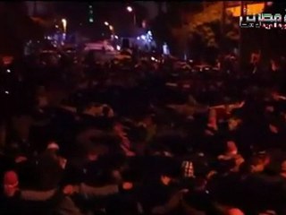 فري برس   إدلب   معرتمصرين    مظاهرة مسائية رائعة 21 11 2011