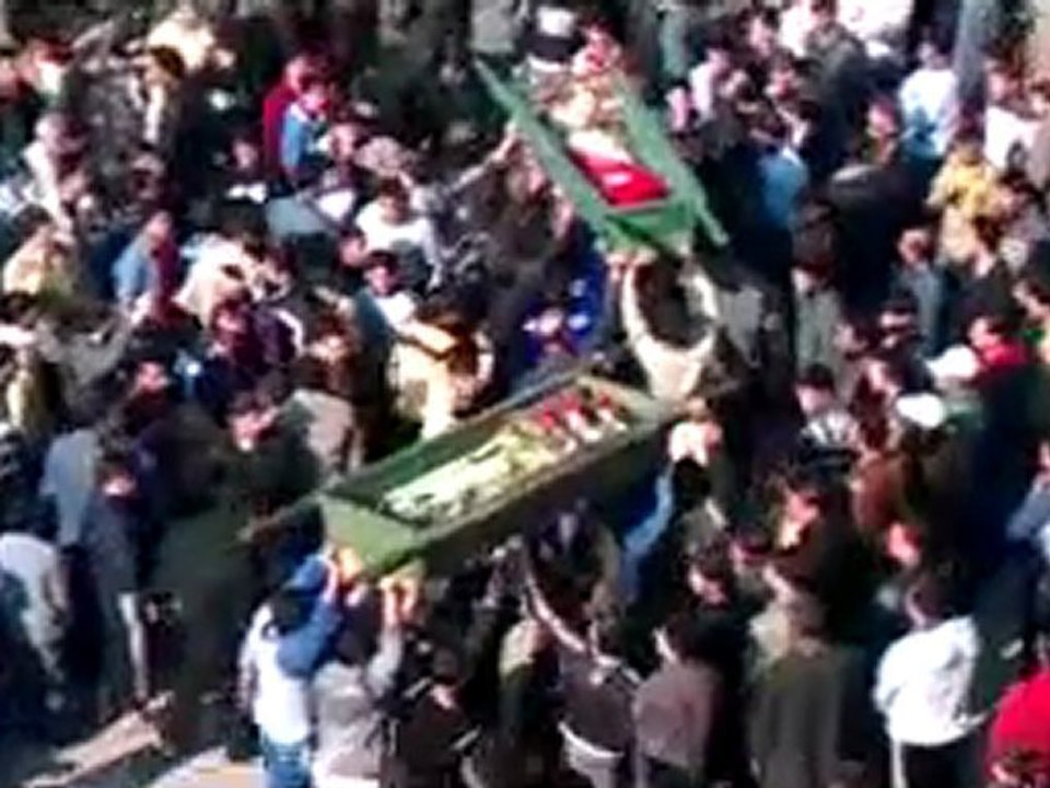 فري برس   الحولة تشييع الطفلين الشهيدين عماد إسماعيل و عبد القادر رسلان 22 11 2011