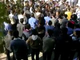 فري برس   حماة تظاهرة طلابية في ثانوية عثمان الحوراني تطالب باعدام الرئيس 23 11 2011 ج1
