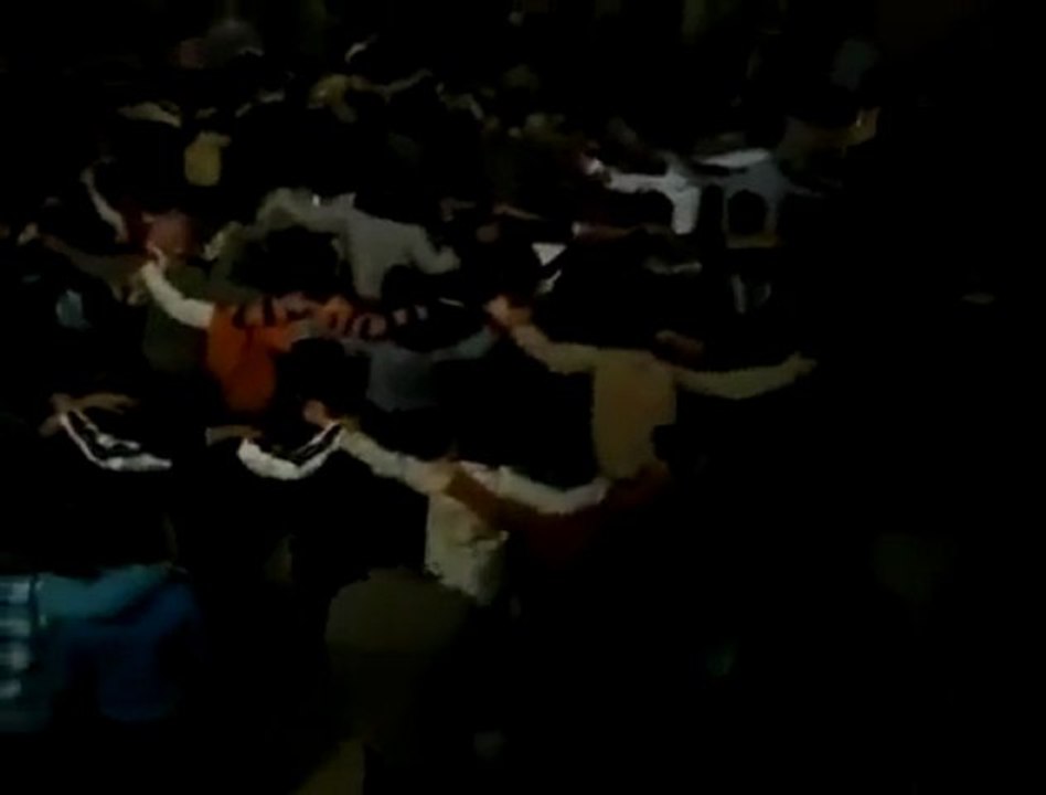 فري برس   حماة   طريق حلب مظاهرة أحرار حماة 24 11 2011