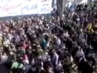 فري برس   حماه   حلفايا   جمعة الجيش الحر يحميني 25 11 2011