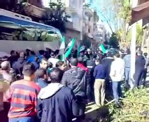 فري برس   حمص كرم الشامي  الجيش الحر يحميني 25 11 2011