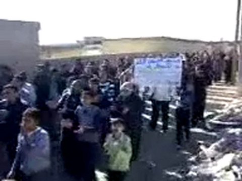 فري برس ادلب بابولين الحرة مظاهرة حاشدة جمعة الجيش الحر يحميني 25 11 2011 ج2