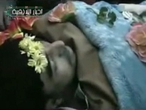 فري برس حمص البياضة البطل الشهيد غازي البرهوم ووداع الأم وأطفاله 25 11 2011