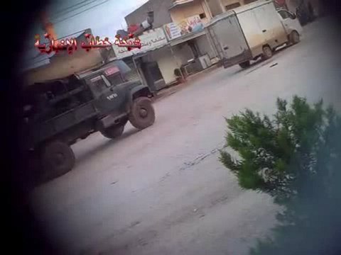 فري برس حماه بلدة خطاب تجول الأمن و الشبيحة في البلدة 28 11 2011 ج2