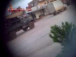 فري برس   حماه بلدة خطاب تجول الأمن و الشبيحة في البلدة  28 11 2011 ج2