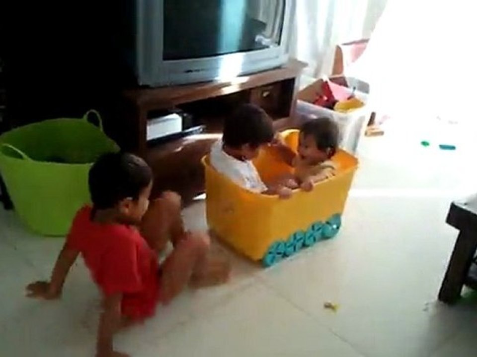 video-2011-11-06-14-25-00