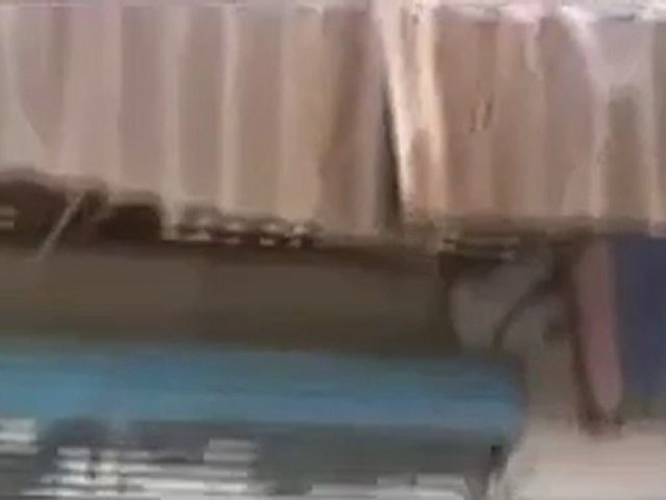 فري برس   حمص جب الجندلي آثار لاقصف والدمار على الممتلكات الخاصة 5 12 2011