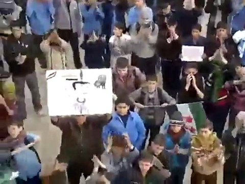 فري برس إدلب معرة النعمان مظاهرة طلابية 08 12 2011