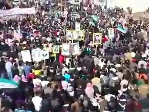 فري برس مظاهرة حاشدة في حوران مدينة بصر الحرير في جمعة اضراب الكرامة 9 12 2011
