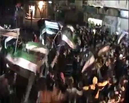 فري برس حمص مسائية حي الخالدية رااائعةياحمص لاتهتمي رااائعة من ثوار حمص 12 12 2011