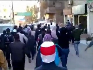 فري برس   الهامة جمع الجامعة العربية تقتلنا 16 12 2011