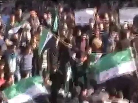 فري برس حمص تلبيسة بشار الاسد على الخازوق في المظاهرة 16 12 2011