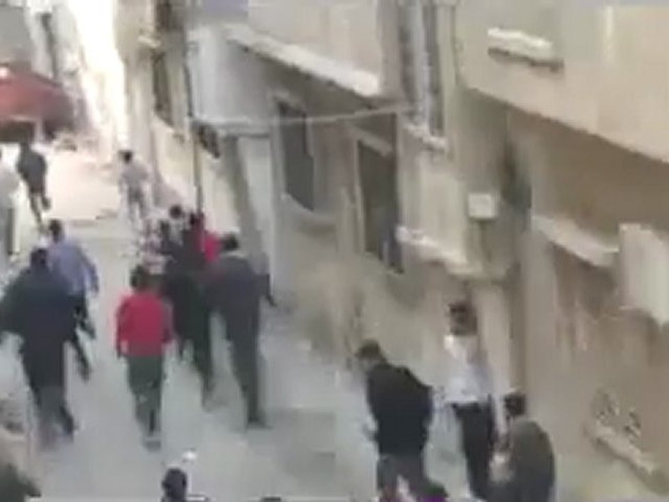 فري برس   حمص جب الجندلي اطلاق النار على المظاهرة 23 12 2011