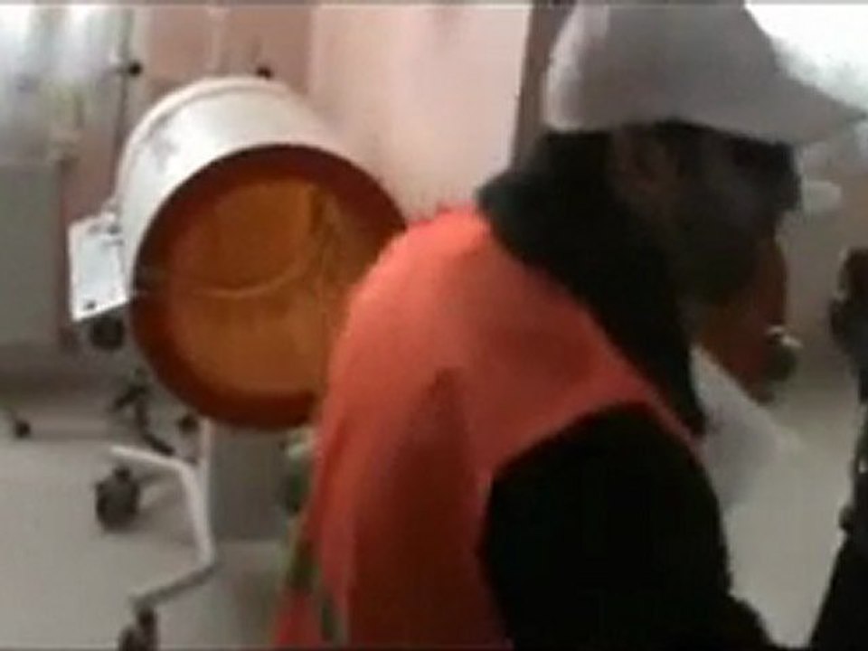 فري برس   حمص باب السباع قدوم اللجنة لحي باب السباع ورؤية أوضاع المشفى المأساوية والمعانات في مداوات المرضا جمعة الزحف ألى ساحات الحرية 1 1 2012