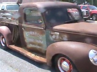 Mud Bones BBQ outside clip 2