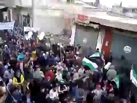 فري برس ادلب كللي مظاهرة في جمعة التدويل مطلبنا ان تنصرو الله ينصركم 06 01 2012