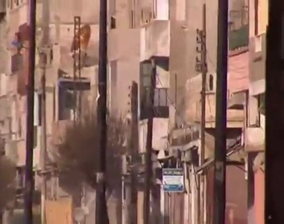 فري برس   كرم الزيتون هجوم جيش بشار على الحي 8 1 2012