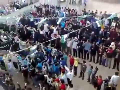 فري برس درعا ام ولد مظاهرة نصرة للزبداني والمدن المحاصرة16 1 2012