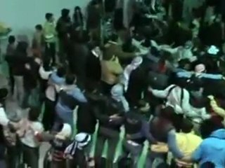 فري برس   حماة مسائية الحميدية جزيرة صورينا خلي يشوفو هالمجرم 19 1 2012