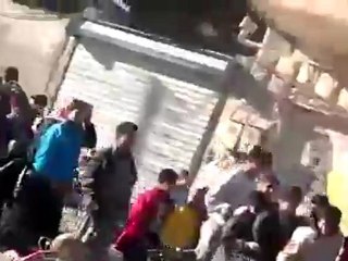 فري برس   أزمة الخبز في مدينة حماه 10 12 2011 جـ 2