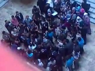 فري برس   درعا   مظاهرات جامعة درعا كلية الاقتصاد 8 12 2011 ج3
