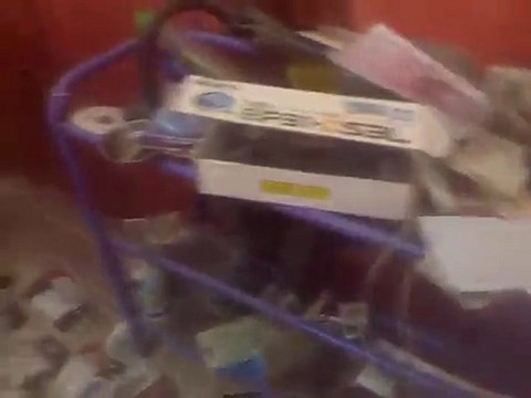 فري برس تخريب أحد المحلات الخليوية في مدينة مورك الأربعاء7 12 2011