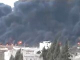 فري برس   حمص باباعمرو انفجار انبوب النفط الذي تم قصفه صباحا مع المدرعة التي قصفته 8 12 2011