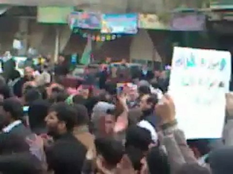 فري برس ريف دمشق زملكا تشييع الشهيد المجند عرفان الكردي الذي قضى على يد عصابات الأسد لرفضه اطلاق النار على المدنين العزل في حماة 8 12 2011 ج2