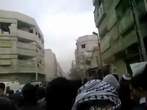 فري برس ريف دمشق دوما مظاهرة طلابية بعد الدوام 8 12 2011