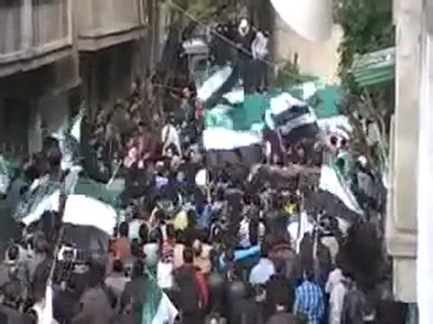 فري برس حمص باب تدمر جمعة إضراب الكرامة إهداء الى وليد المعلك 9 12 2011