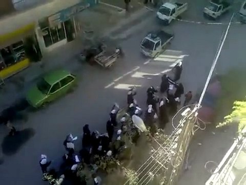 فري برس ريف دمشق داريا مظاهرة نساء داريا السبت 10 12 2011 ج3