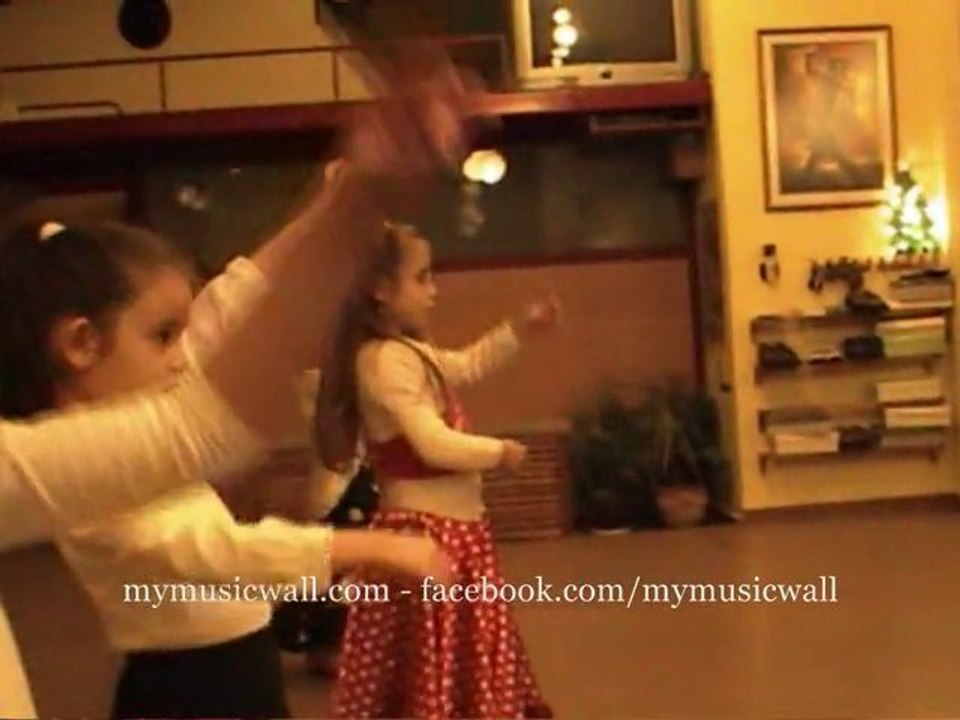 LA ARACHI CALI - mymusicwall.com - διαδικτυακή τηλεόραση - webtv