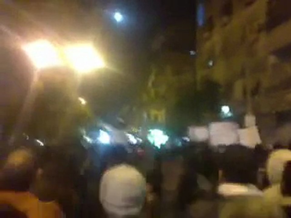 فري برس  ريف دمشق زملكا مظاهرة مسائية حاشدة نصرة لحمص 10 12 2011  ج3