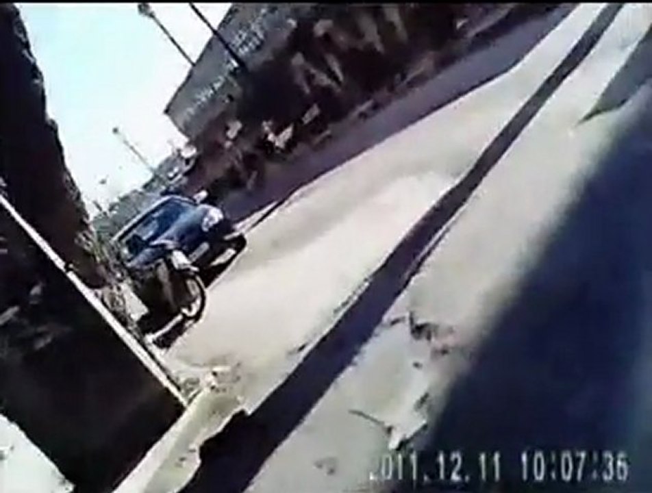 فري برس   معرة النعمان    اضراب حداداً على أرواح شهداء الكرامة 11 12 2011