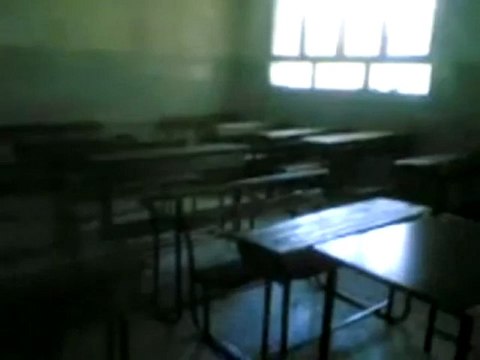 فري برس معضمية الشام المدارس وهي خالية من الطلبة وفاءً لدماء الشهداء يوم إضراب الكرامة يوم الأحد 11 12 2011 ج1