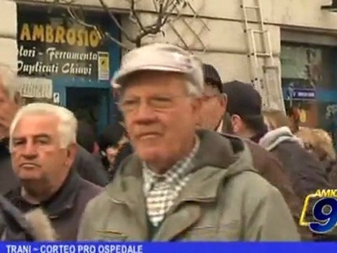 Trani | Corteo pro ospedale